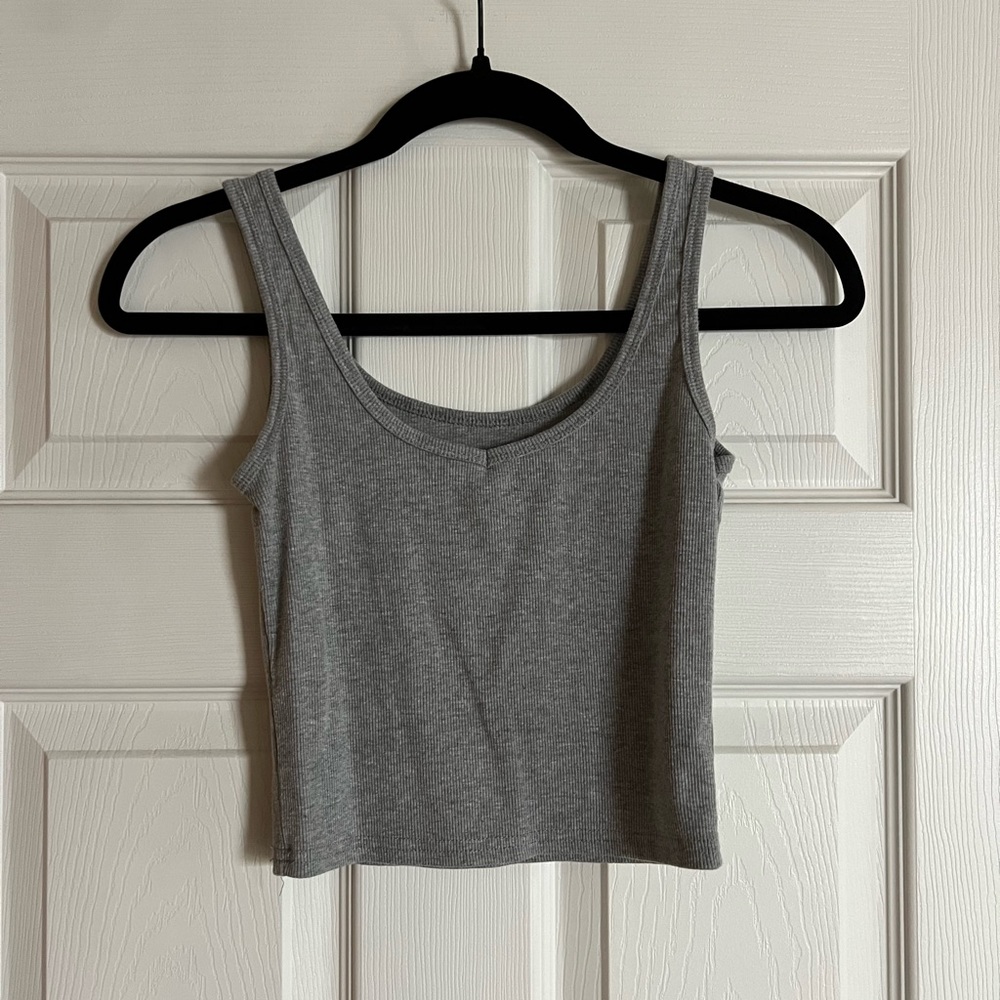 💛Buy two, get one💛 Gray V Neck Tank Top